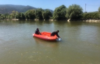 Sakarya Nehri’nde kaybolan genç ikinci günde de...