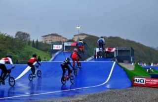 Sakarya’da düzenlenen BMX Supercross Dünya Kupası’nın...