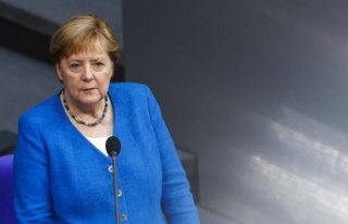 Merkel: ''Göç sorununda Türkiye desteklenmeli.''