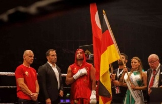 WBA kıtalararası şampiyonu Hüseyin Cinkara oldu