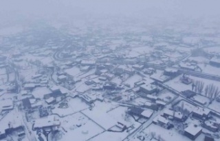 Bitlis’te kar yağışı etkisini sürdürüyor