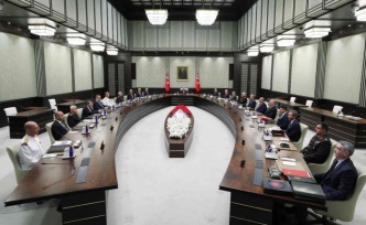 Milli Güvenlik Kurulu (MGK) Toplantısı, Cumhurbaşkanı Recep Tayyip Erdoğan başkanlığında Beştepe’de başladı.