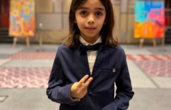 9 yaşında ki ressam İstanbul'da sergi açtı