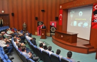 Osmaniye’de muhtarlara uyuşturucuyla mücadele anlatıldı