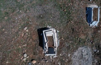 Kahramanmaraş’ta meydana gelen depremler mezarlıkları da tahrip etti
