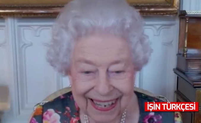 Hastaneden çıkan Kraliçe Elizabeth’ten ilk görüntü