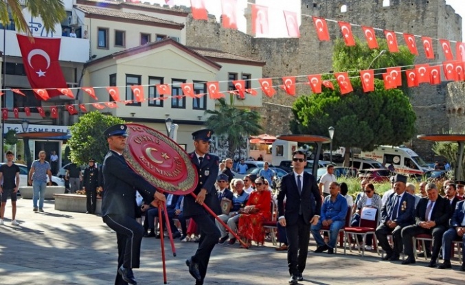 Gaziler Günü Çeşme’de törenle kutlandı