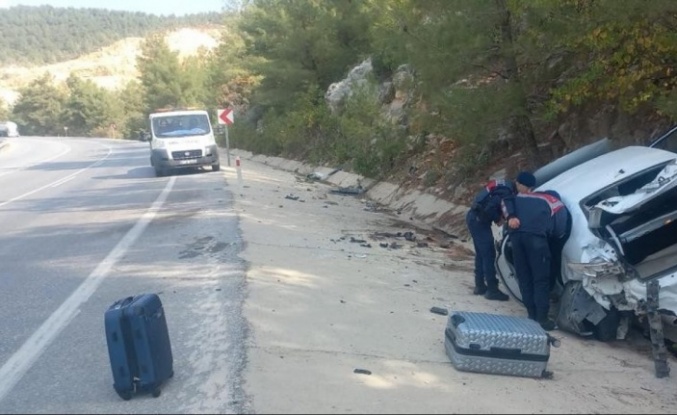 Antalya’da trafik kazası; 2 yaralı
