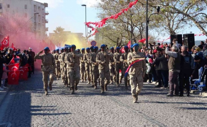 Çanakkale’de 29 Ekim Cumhuriyet Bayramı coşkuyla kutlandı