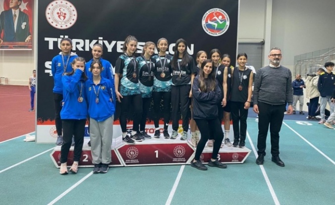 Balıkesirli atletler, Türkiye U16 Salon Şampiyonası’nı zirvede tamamladı