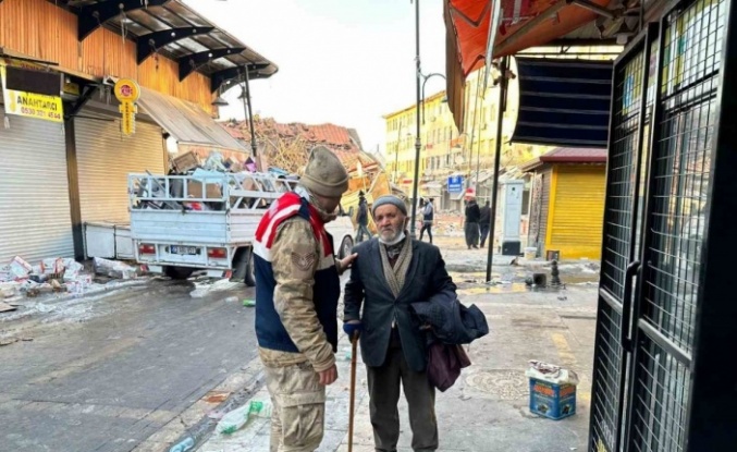 Van jandarması Malatya’da huzur ve güvenin teminatı olmaya devam ediyor