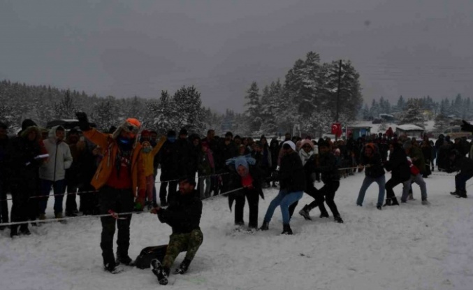 Yayla kış festivaline büyük ilgi: 10 bin kişi ziyaret etti